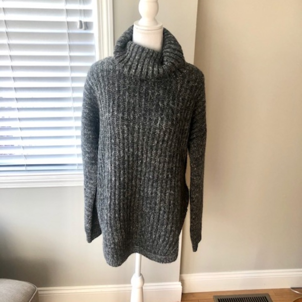 Cozy Gray Turtleneck Sweater